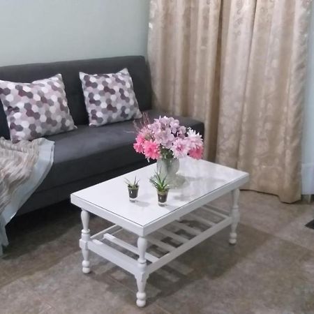 Saiyu Aeropuerto Bed and Breakfast Luque Buitenkant foto